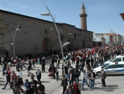 Halk Polisin coşkusunu paylaştı